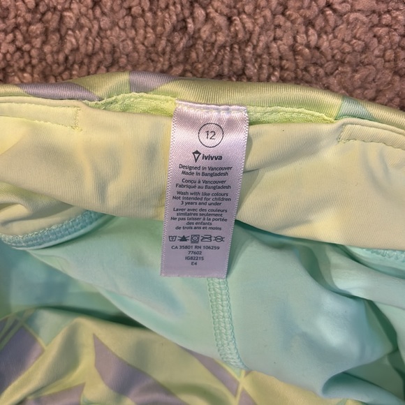 Size 12 Ivivva skort - Picture 3 of 3